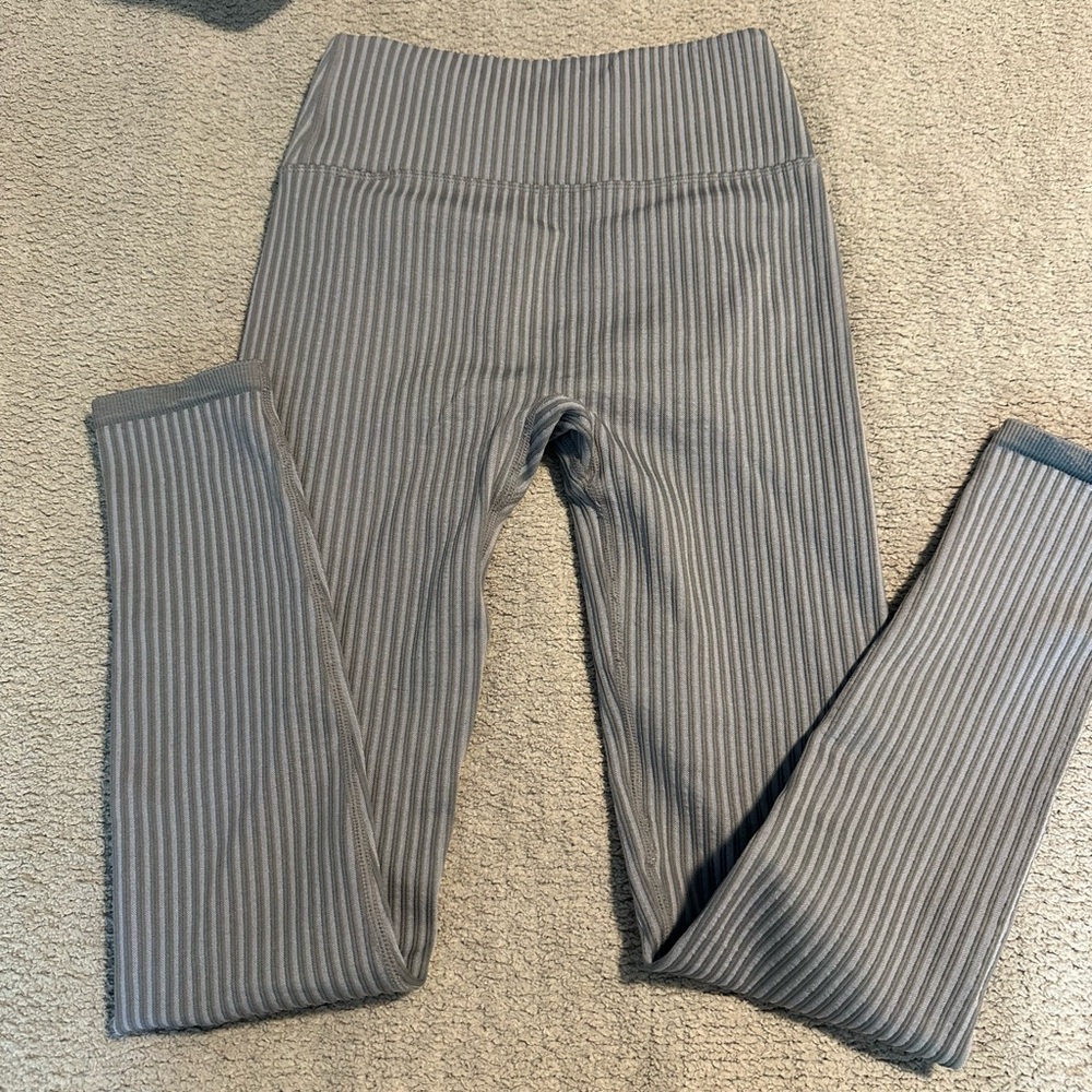 Blue Ribbed Leggings - Picture 4 of 7